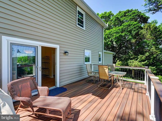 4 HARLOW CT, Cockeysville, MD 21030
