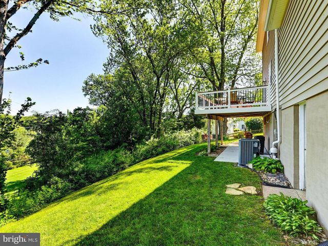 4 HARLOW CT, Cockeysville, MD 21030