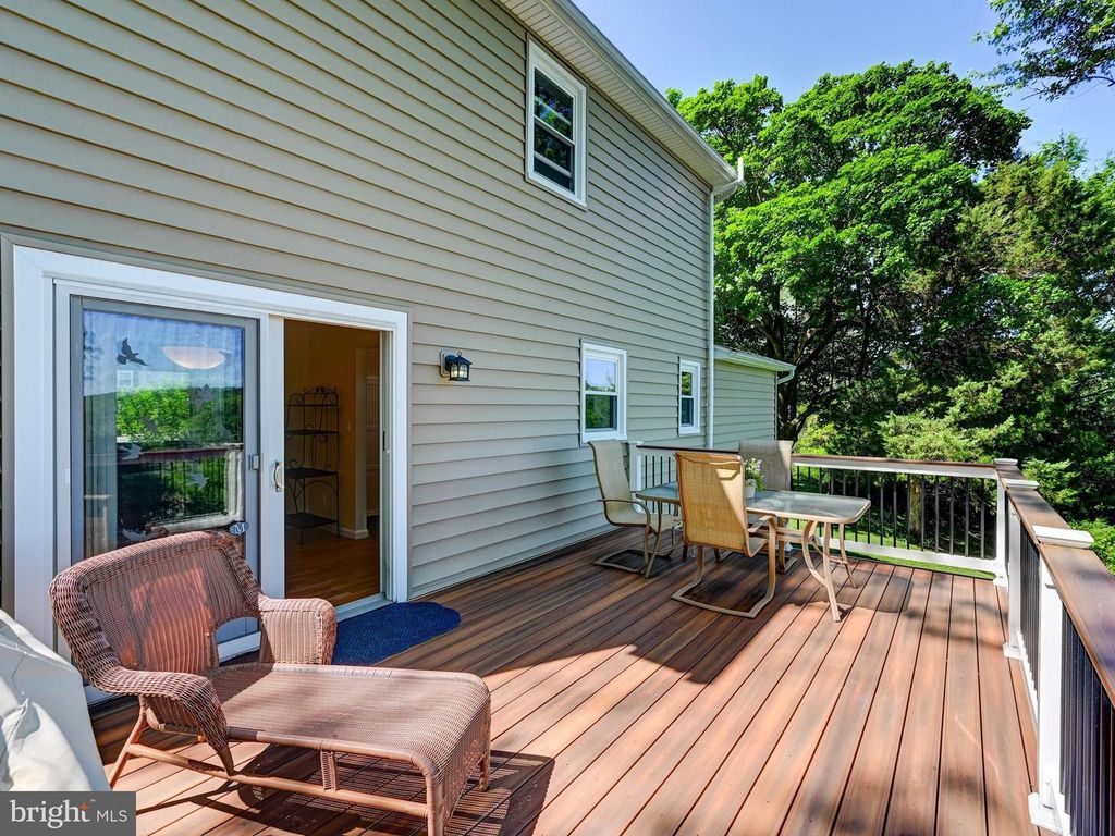 Image 35 of property listing at 4 HARLOW CT, Cockeysville, MD 21030