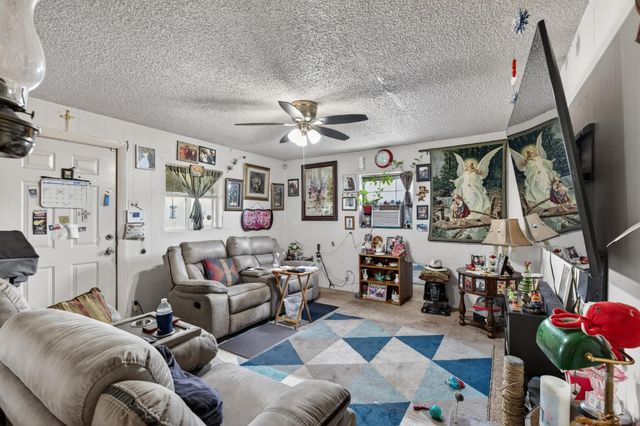 432 S Abbie St, Empire, CA 95319