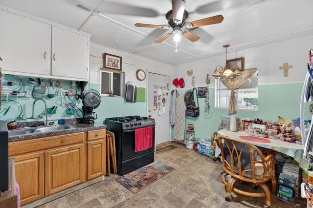 432 S Abbie St, Empire, CA 95319