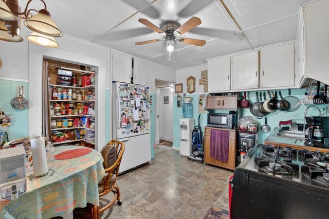 432 S Abbie St, Empire, CA 95319