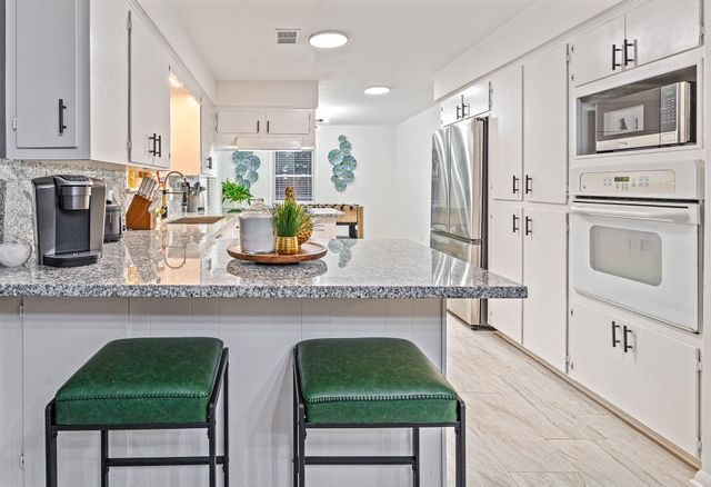 6004 Homestead Road, Rosenberg, TX 77471