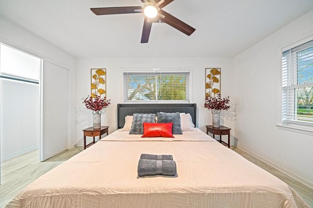 6004 Homestead Road, Rosenberg, TX 77471