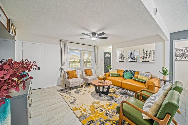 6004 Homestead Road, Rosenberg, TX 77471