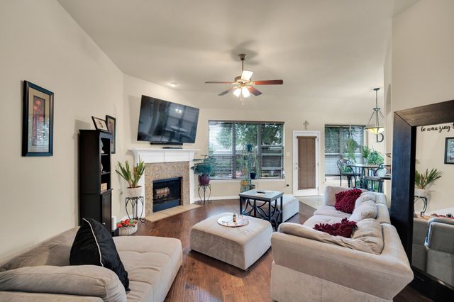 1020 Lake Hollow Drive, Little Elm, TX 75068