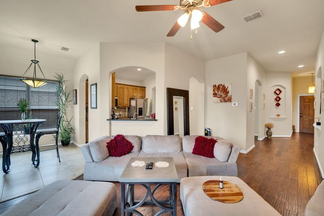 1020 Lake Hollow Drive, Little Elm, TX 75068