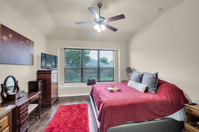 1020 Lake Hollow Drive, Little Elm, TX 75068