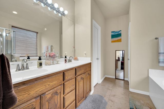 1020 Lake Hollow Drive, Little Elm, TX 75068