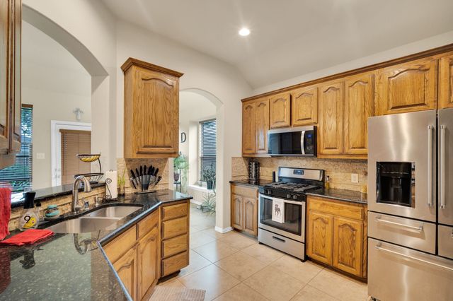 1020 Lake Hollow Drive, Little Elm, TX 75068