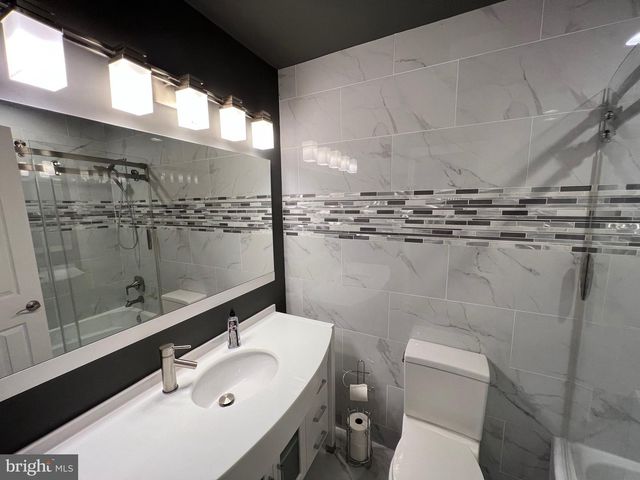 5002 DEQUINCEY DR, Fairfax, VA 22032