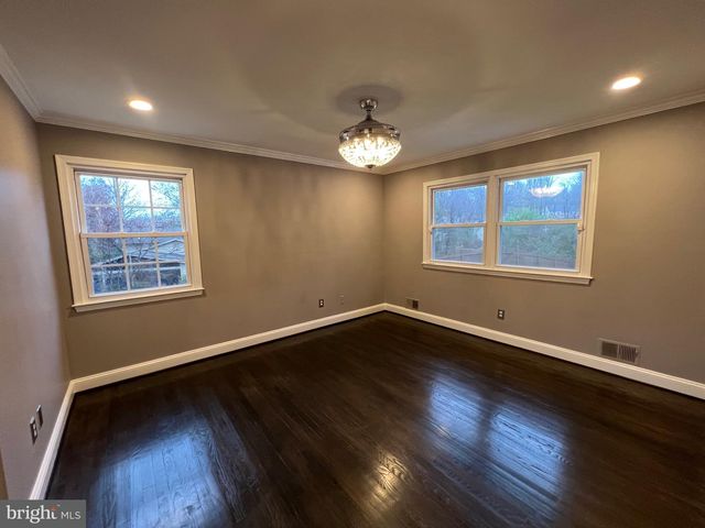 5002 DEQUINCEY DR, Fairfax, VA 22032