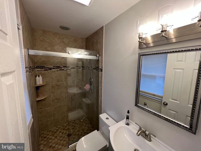 5002 DEQUINCEY DR, Fairfax, VA 22032