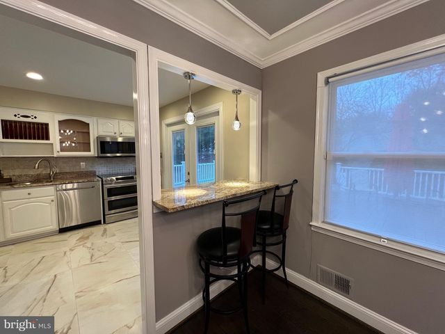 5002 DEQUINCEY DR, Fairfax, VA 22032