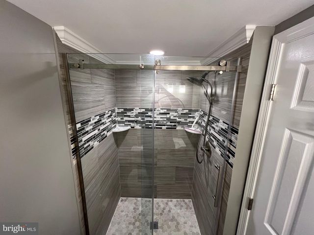 5002 DEQUINCEY DR, Fairfax, VA 22032