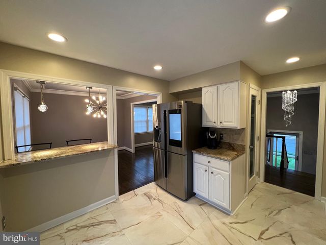 5002 DEQUINCEY DR, Fairfax, VA 22032