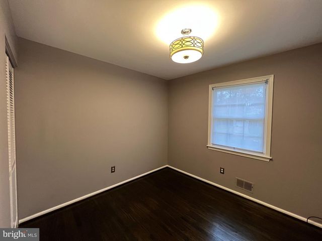5002 DEQUINCEY DR, Fairfax, VA 22032