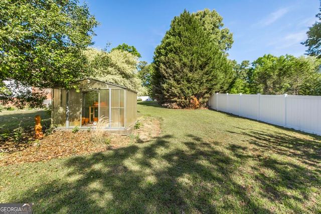 201 Strawberry Circle, Dublin, GA 31021