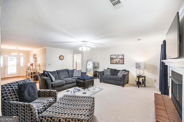 201 Strawberry Circle, Dublin, GA 31021