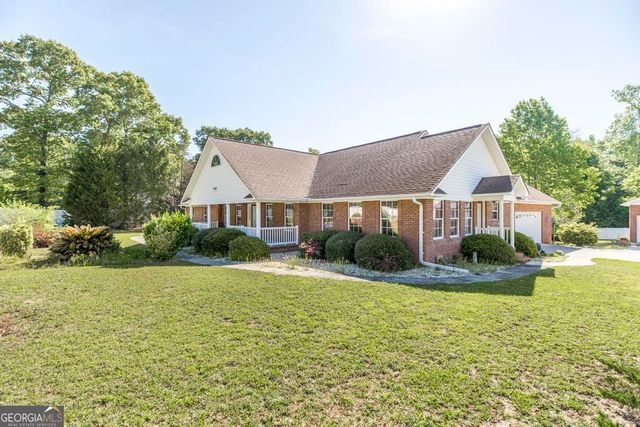 201 Strawberry Circle, Dublin, GA 31021