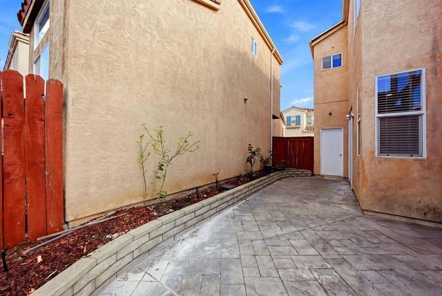 11155 Caminito Arcada, San Diego, CA 92131