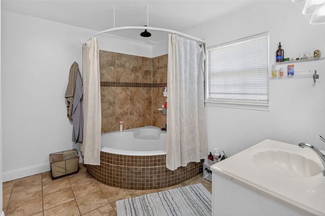 3821 Winfield Avenue, Fort Worth, TX 76109