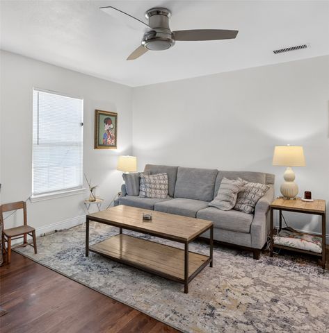 3821 Winfield Avenue, Fort Worth, TX 76109