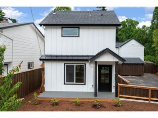 4103 Se Olsen St 8, Milwaukie, OR 97222