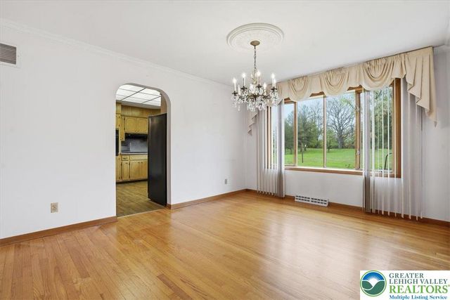 5271 Camp Meeting Road, Upper Saucon Twp, PA 18034
