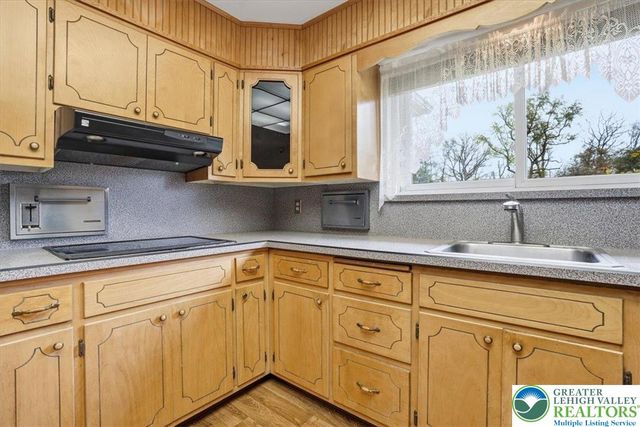5271 Camp Meeting Road, Upper Saucon Twp, PA 18034