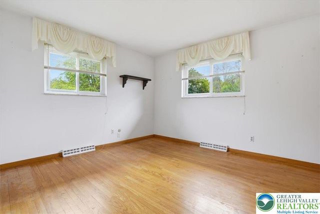 5271 Camp Meeting Road, Upper Saucon Twp, PA 18034
