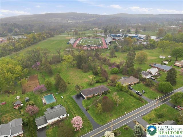5271 Camp Meeting Road, Upper Saucon Twp, PA 18034