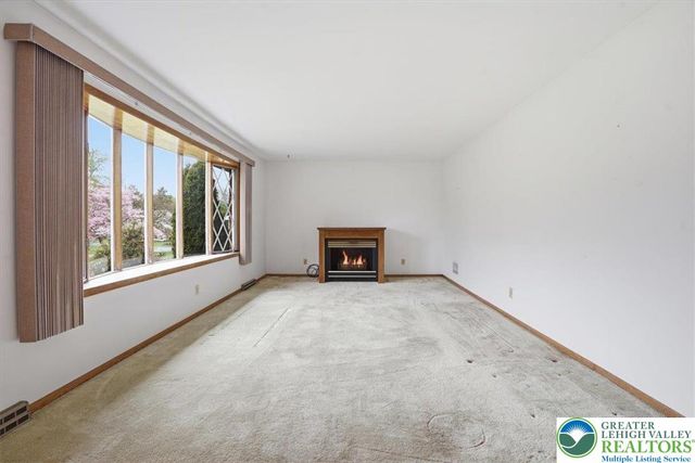 5271 Camp Meeting Road, Upper Saucon Twp, PA 18034