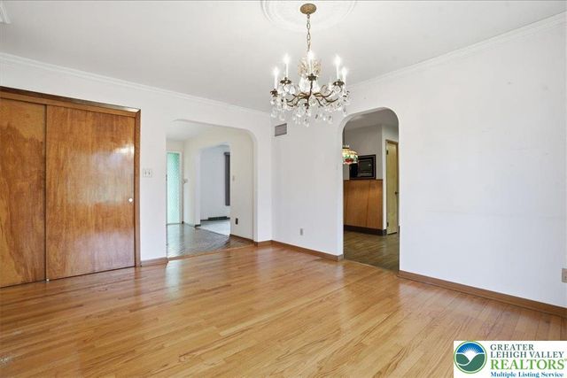 5271 Camp Meeting Road, Upper Saucon Twp, PA 18034