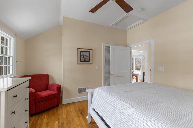 140 Sixth Avenue, West Hyannisport, MA 02672