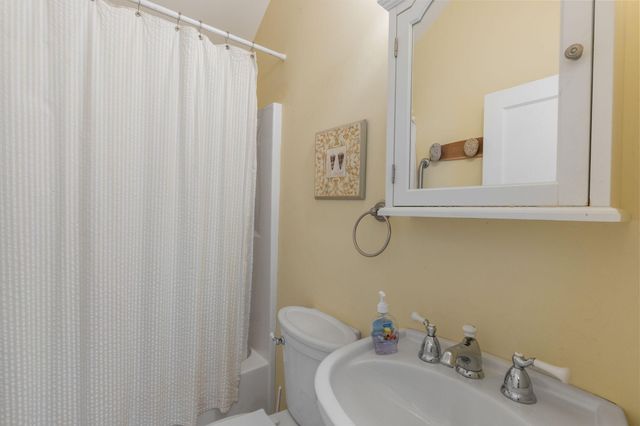 140 Sixth Avenue, West Hyannisport, MA 02672