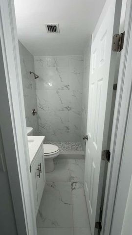 6817 SW 10th Street, Pembroke Pines, FL 33023