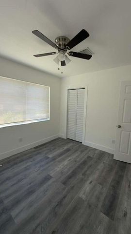 6817 SW 10th Street, Pembroke Pines, FL 33023