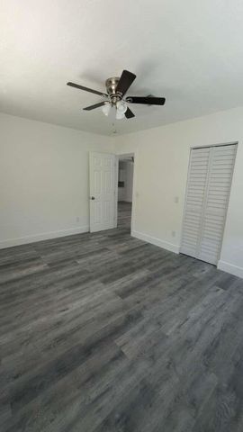 6817 SW 10th Street, Pembroke Pines, FL 33023