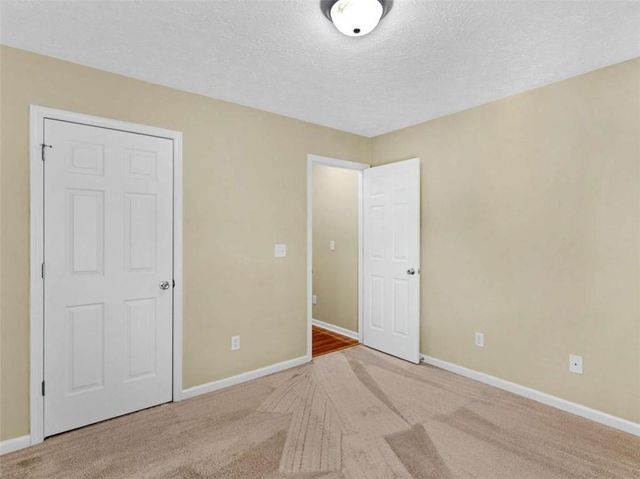 1014 Harbor View Lane, Mcdonough, GA 30252