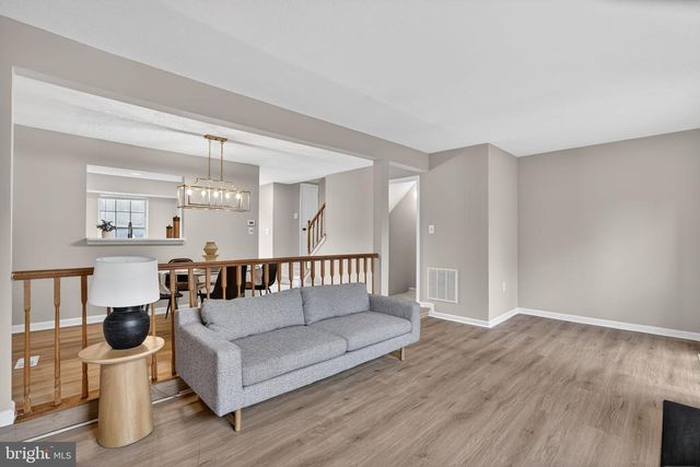 5 CRYSTAL ROCK CT, Germantown, MD 20874