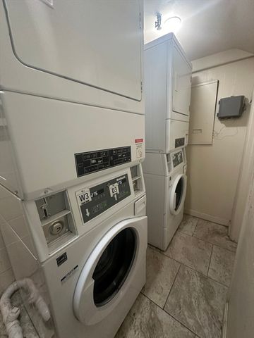 1242 Commonwealth Ave 42, Boston, MA 02134