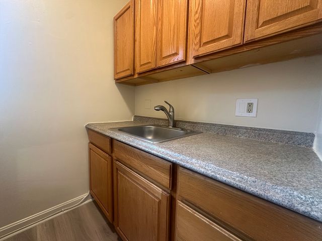 1242 Commonwealth Ave 42, Boston, MA 02134