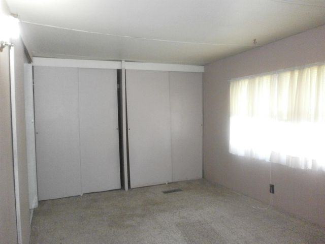 532 Laurel St, Minneapolis, KS 67467