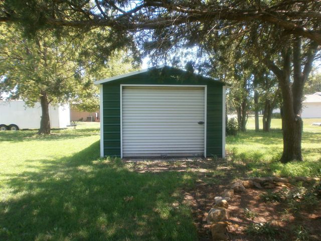 532 Laurel St, Minneapolis, KS 67467