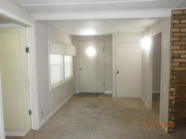 532 Laurel St, Minneapolis, KS 67467