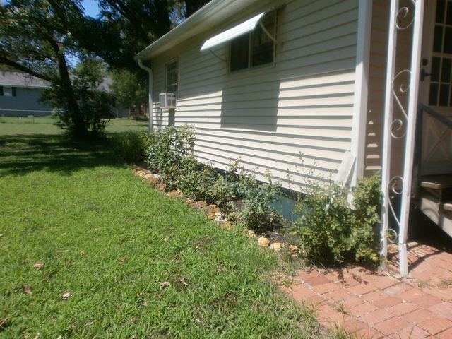 532 Laurel St, Minneapolis, KS 67467