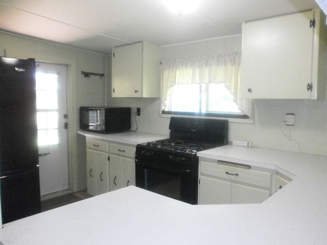 532 Laurel St, Minneapolis, KS 67467