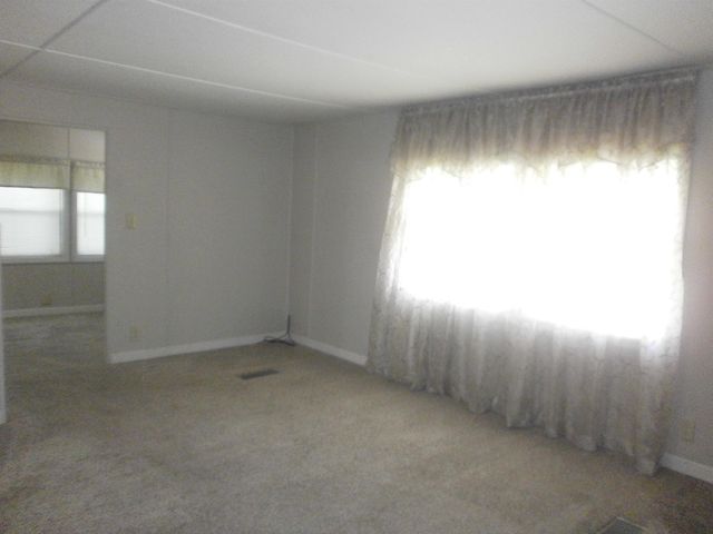 532 Laurel St, Minneapolis, KS 67467