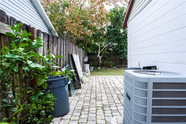 602 OAK MANOR CIRCLE, Orlando, FL 32825